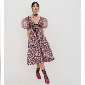 For Love & Lemons
MADDISON MIDI DRESS